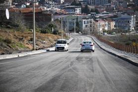 Atatürk Mahallesi'ni ilçe merkezine bağlayan iki sokaktaki yol çalışmaları tamamlandı