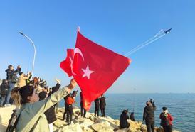 Mersin'de SOLOTÜRK gösterisi