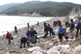 Marmaris Belediyesi'nden temizlik mesaisi