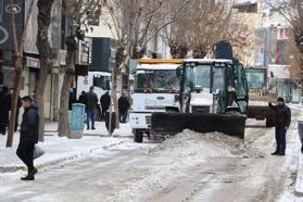 Van'da 255 yerleşim yeri ulaşıma kapandı