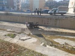 Çubuk'ta traktör çaya uçtu: 1 yaralı