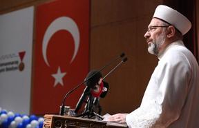 Diyanet İşleri Başkanı Erbaş'tan Berat Kandili mesajı