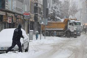 Van'da 560 yerleşim yeri ulaşıma kapandı