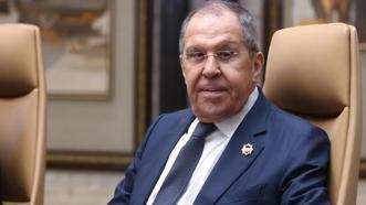 Lavrov: Macron'un Fransız nükleer kapasitesini kullanma planları Rusya'ya tehdit