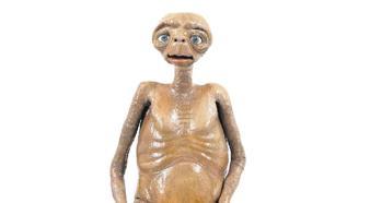 Dolaptaki E.T. satılıyor