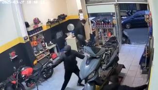 Beyoğlu'nda motosiklet tamirhanesine silahlı saldırı