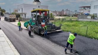 Tarsus Belediyesi’nden sıcak asfalt atağı