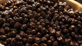 Küflü zeytin problemine son veren teknik! Beyazlamadan, küflenmeden aylarca taş gibi kalıyor