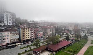 Artvin'de sis etkili oldu
