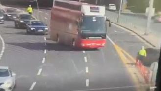 Bakan Yerlikaya yeni görüntüleri paylaştı! Polisin üzerine CHP otobüsünü süren şoförün ifadesi ortaya çıktı