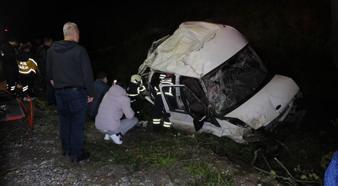 Samsun'da minibüs kaza yaptı! 1 kişi hayatını kaybetti, 4 yaralı var
