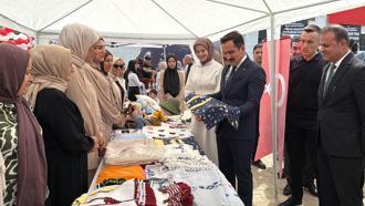 Dargeçit’te kadınlar, ürettikleri el emeği ürünlerini sergiledi