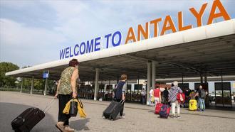 Antalya turizmi 2 milyonu aştı; tüm zamanların nisan rekoru kırıldı