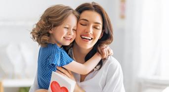 Anneler Günü bu pazar mı? Anneler Günü ilk ne zaman kutlandı? Anneler Günü ayın kaçında kutlanıyor? İşte Anneler Günü hediyesi