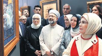 İslam Sanatları Fuarı’na davet etti