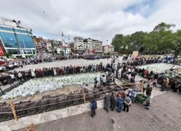 Zonguldak'ta ata tohumlarıyla yetiştirilen 350 bin sebze fidesi dağıtıldı