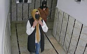 Maskeli hırsızlar 925 bin liralık altın çaldı