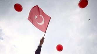 19 Mayıs Resmi Tatil Mi? 19 Mayıs okullar tatil mi? 2025 resmi tatil takvimi ile yarın lise, ortaokul, ilkokullarda yoklama alınır mı?