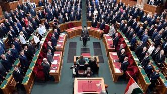 Macaristan, Uluslararası Ceza Mahkemesi'nden çıkışını onayladı