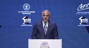 Bakan Ersoy, Bir Şiir Bir Hayat Canım İstanbul sergisinin açılışında açıklamalarda bulundu