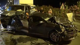 Manavgat'ta Zincirleme Kaza: 3 Yaralı