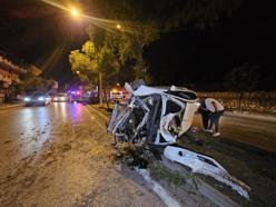 Adana'da Trafik Kazası: Otomobil Taksiye Çarptı, 5 Yaralı