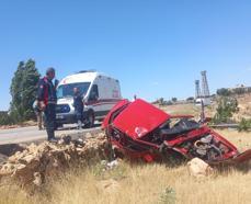 Mardin'de şarampole devrilen otomobilin sürücüsü yaralandı
