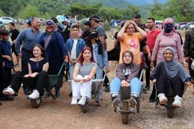 Kumluca'da renkli şenlik