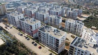 TOKİ, geçen ay 5 bin 899 konutu hak sahiplerine teslim etti