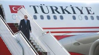 Cumhurbaşkanı Erdoğan özel uçak "TUR" ile Amsterdam'a geldi