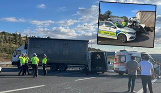 Ankara'da feci kaza! Servis minibüsü ile kamyon çarpıştı: 1 ölü, 5 yaralı