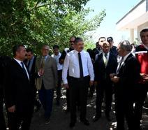 Osmaniye’de, yangında zarar gören bölgede inceleme