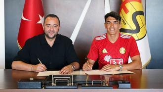 Eskişehirspor, Akın Akman'ı transfer etti!