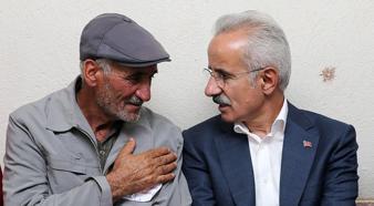 Bakan Uraloğlu Bitlis'te şehit Yeşildemir'in ailesini ziyaret etti