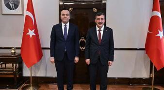 Cumhurbaşkanı Yardımcısı Yılmaz, AK Parti Gençlik Kolları Başkanı'nı kabul etti