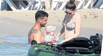 Çeşme’de aile saadeti