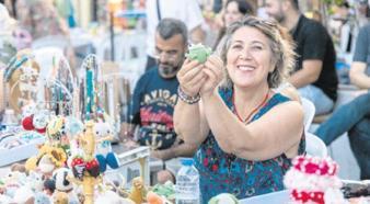 Karşıyaka Çarşısı kadın emeğiyle rengarenk
