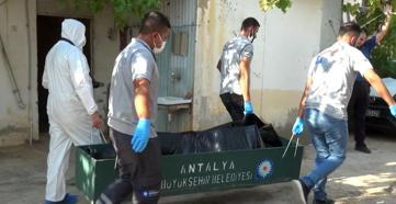 Yalnız yaşadığı evinde ölü bulundu
