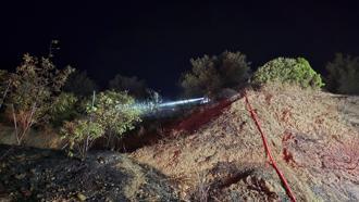 Bursa’da çıkan anız yangın yerleşim yerine ulaşmadan söndürüldü