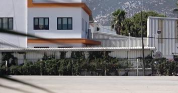 Ayrıldığı fabrikayı bastı, 1 işçiyi yaraladı