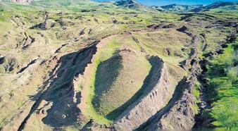 Zirve değil derinlik