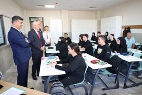 Şener’den okul ziyaretleri devam ediyor