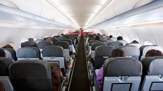 Uzun süren uçak yolculuğu vücudumuzu etkiliyor! Nefesimiz bile çok önemli