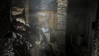 Apartman dairesinde çıkan yangını itfaiye söndürdü