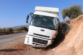 Kilis'te zincirleme kazada 3 araçta hasar oluştu