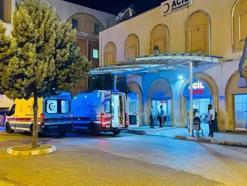 Mardin'de motosiklet devrildi: 2 yaralı