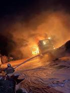 Hatay'da park halindeki TIR yandı