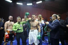 'Demir Yumruk' Şükrü Altay, Muğla’da altın kemerin sahibi oldu