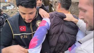 İstanbul- 11 yıl 7 ay hapis cezasıyla aranan şüpheli Bakırköy'de yakalandı