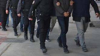 İstanbul merkezli FETÖ'nün 'TUS kampına' operasyon: 17 gözaltı